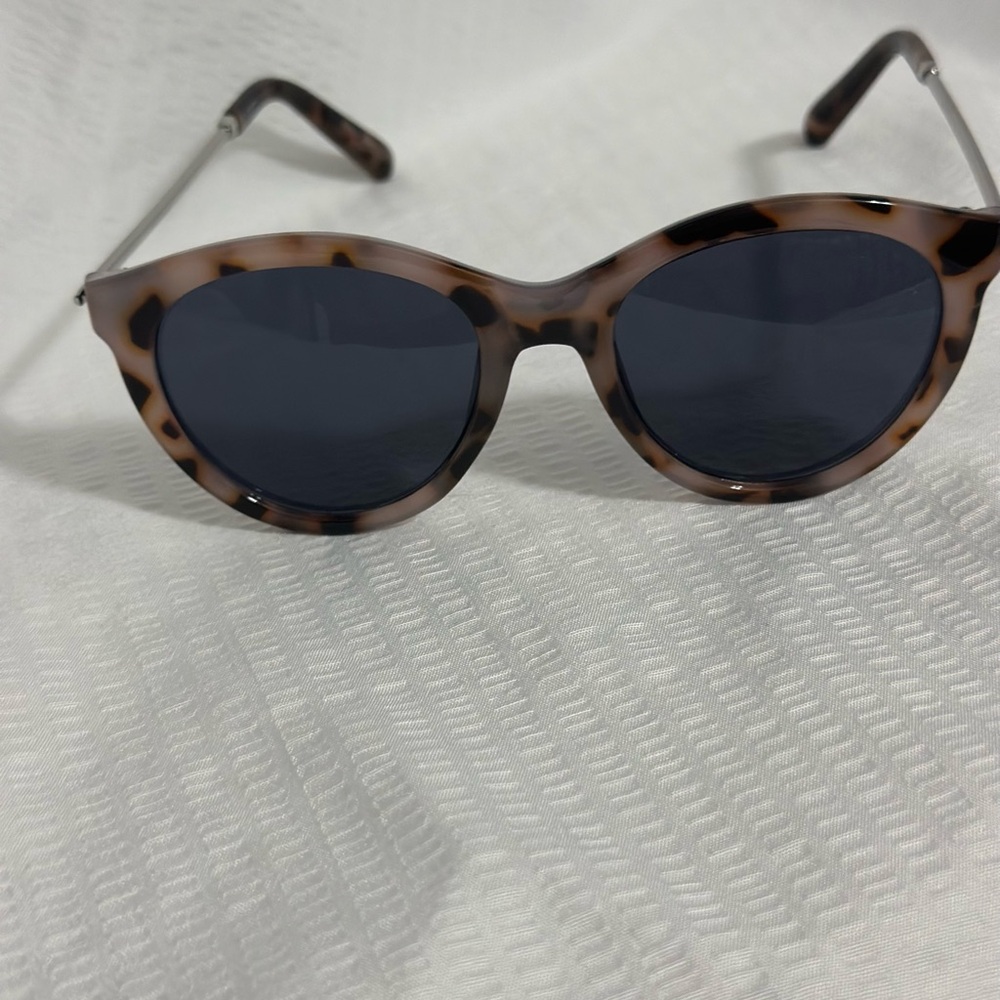 LOFT Brown Patterned Sunglasses